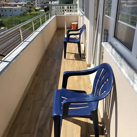 公寓 Pisha Durrës