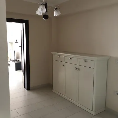 Pisha Apartment *